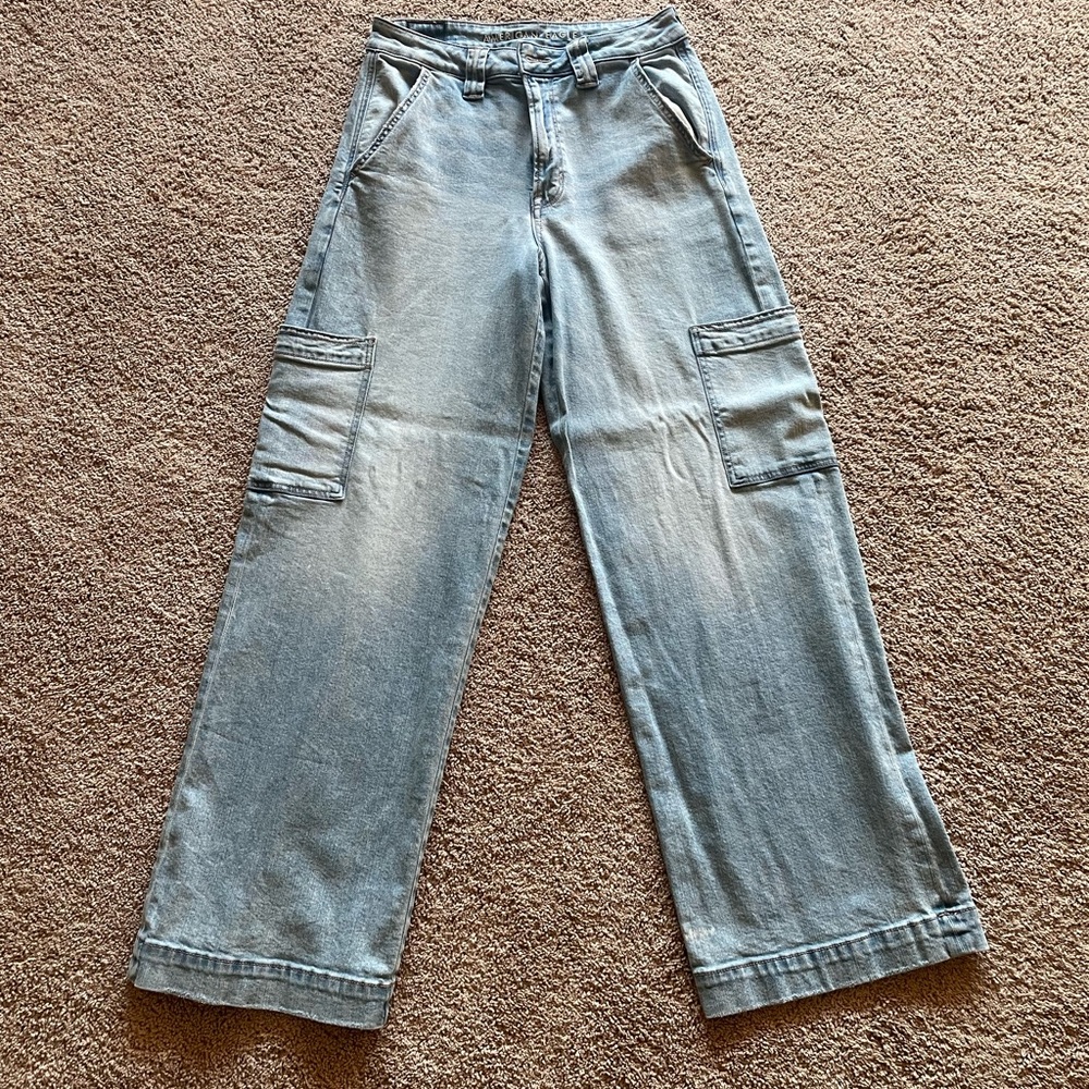 Super High Rise Baggy Wide Leg Jeans. Size 6.